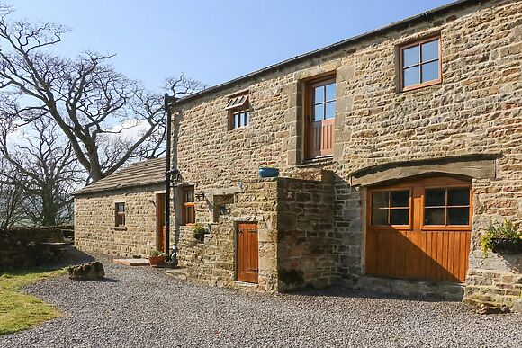Old Hall Byre