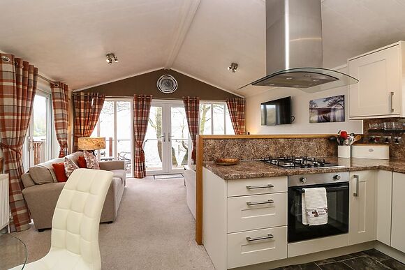 Shoreside Lodge