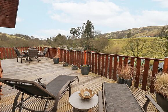 Horseshoe Lodge