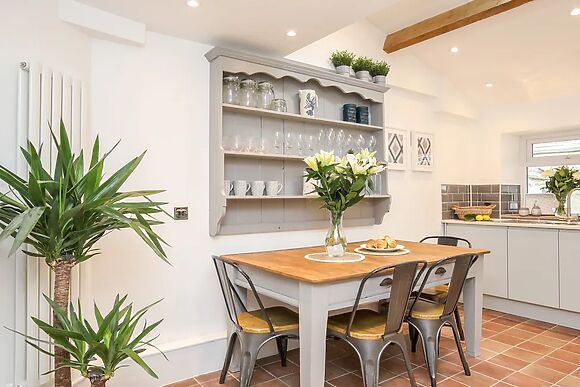 Bwthyn Siliwen (old Bath House)