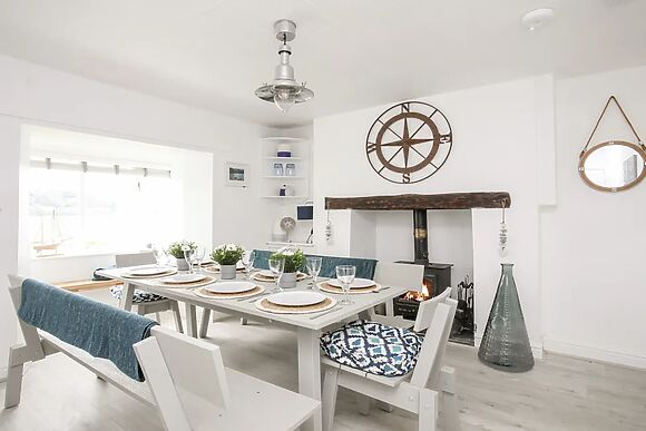 Bwthyn Siliwen (old Bath House)