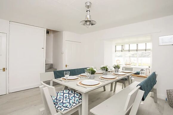 Bwthyn Siliwen (old Bath House)