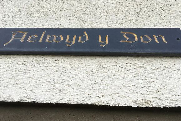 Aelwyd Y Don