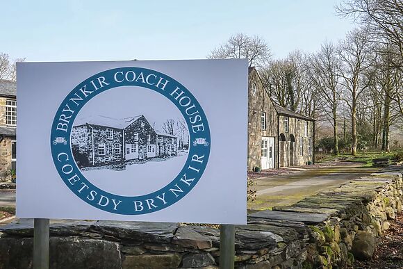 Brynkir Coach House