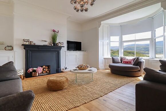 5 Porkington Terrace