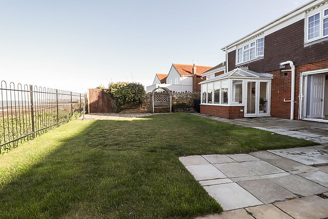 17 St. Magnus Close