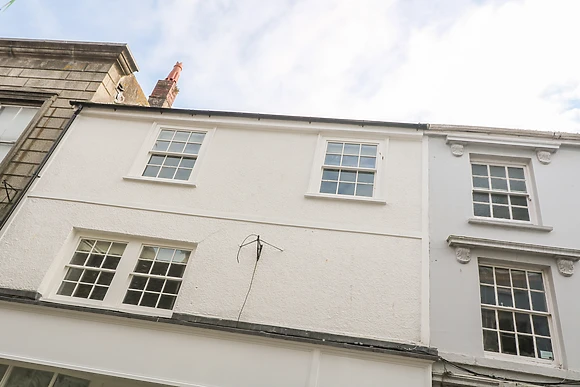 16 Arwenack Street