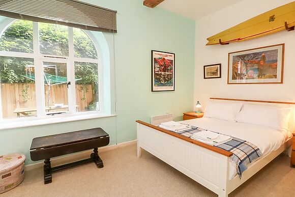 1 The Coach House