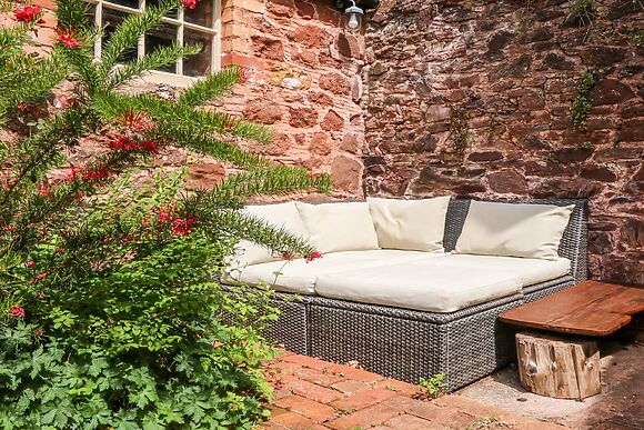1 The Coach House