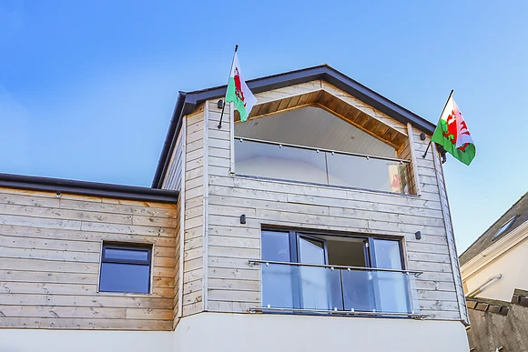 Bryn Min Manton Penthouse