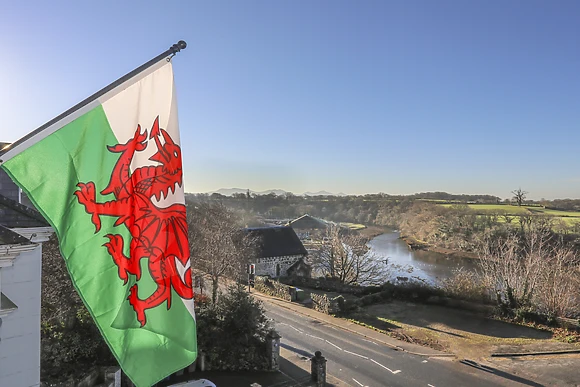 Bryn Min Manton Penthouse