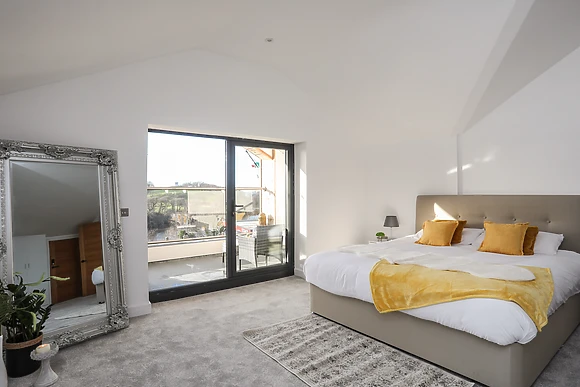 Bryn Min Manton Penthouse