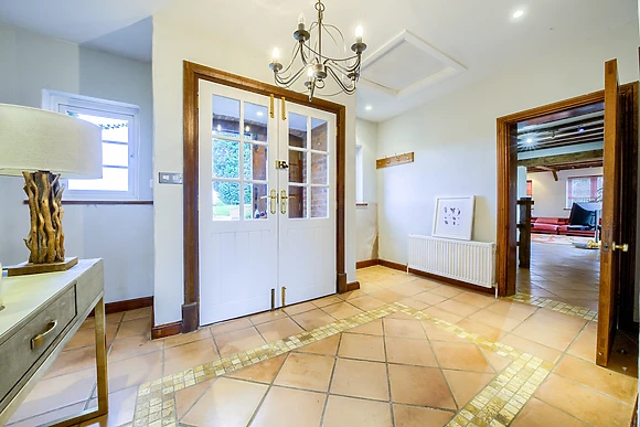 Brickbarns Farm House