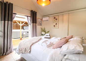 Red Brick Retreat
