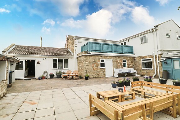ASTA COTTAGE