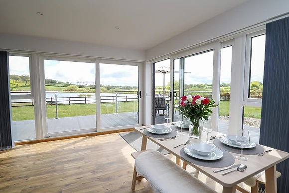 Llyn Cae Ty Nant Fishery Holiday Let