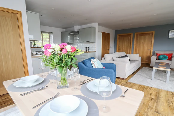 Llyn Cae Ty Nant Fishery Holiday Let