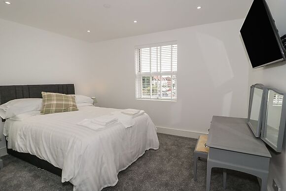 23 Carmen Sylva Road