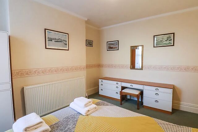 Sunnyside Holiday Apartment 1