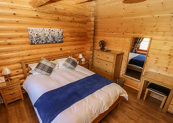 Pine Lodge