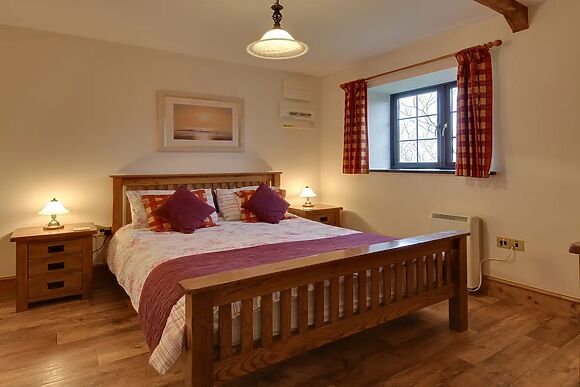 Woodpecker Cottage