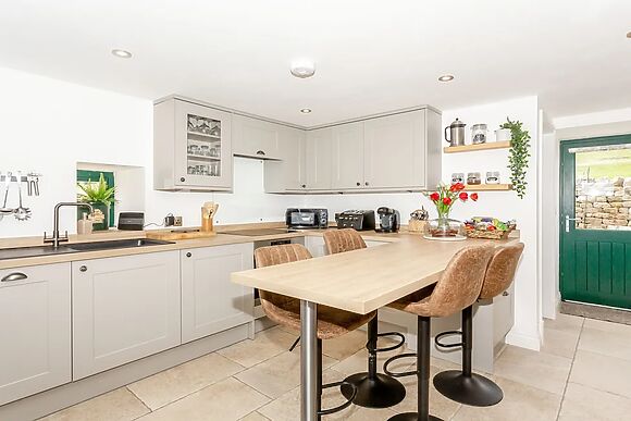 Pogles Wood Cottage