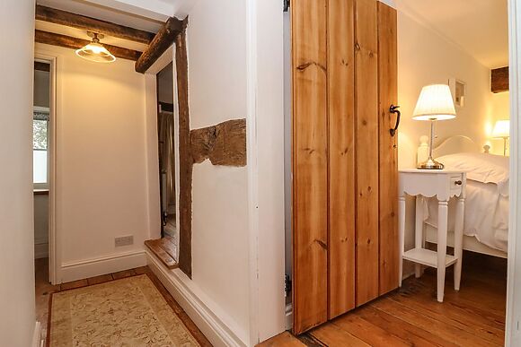 1 WhiteHouse Cottages