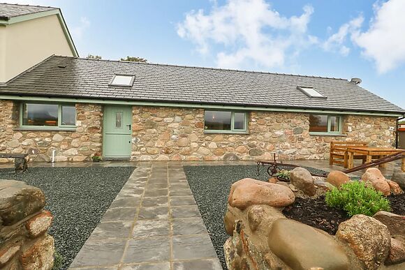 Y Felin (the Granary)
