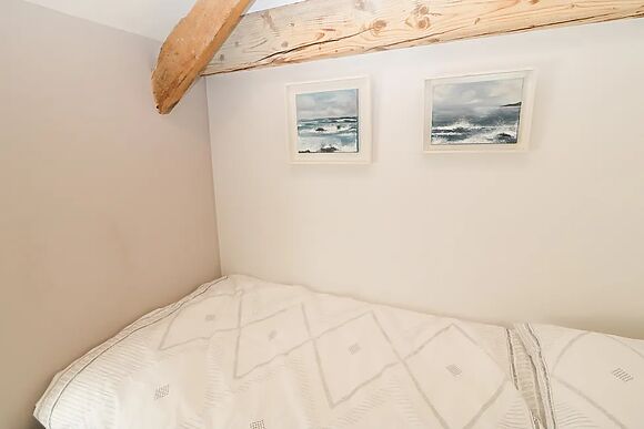 Sunstone (Garreg Haul)