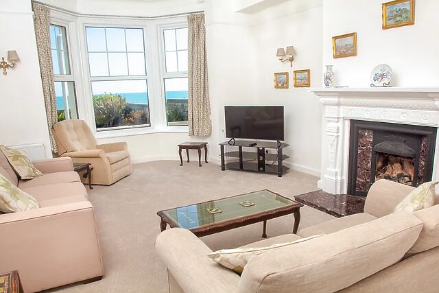 Weymouth Bay Apartment A