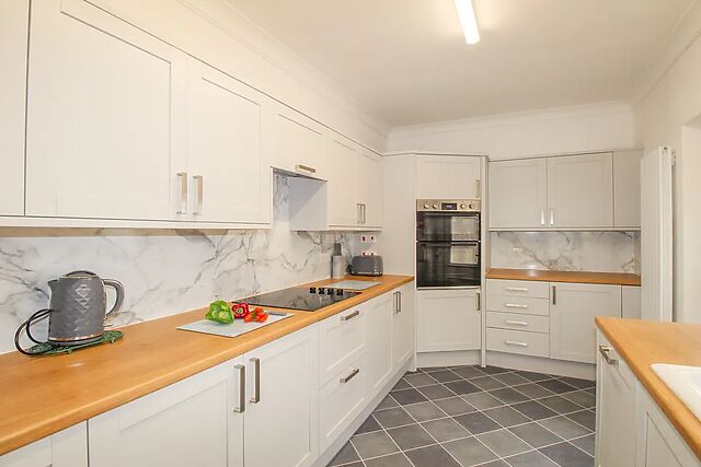 Weymouth Bay Apartment A