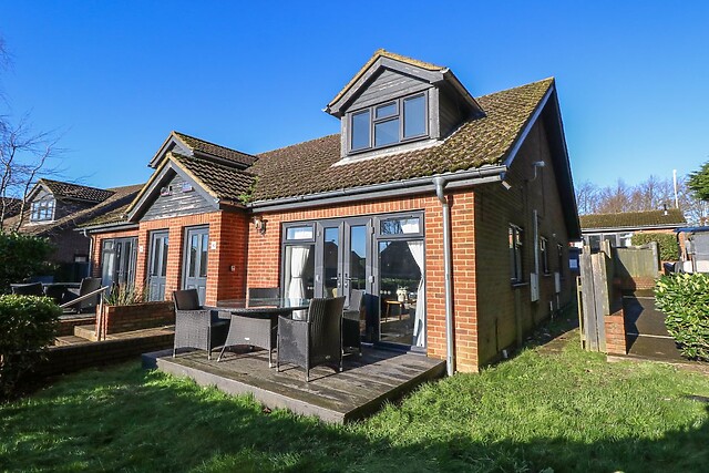 Rookley Lake Cottage