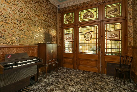 Woodside House