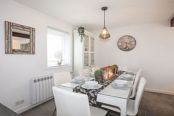 Bywyd Da (232 Cae Du)