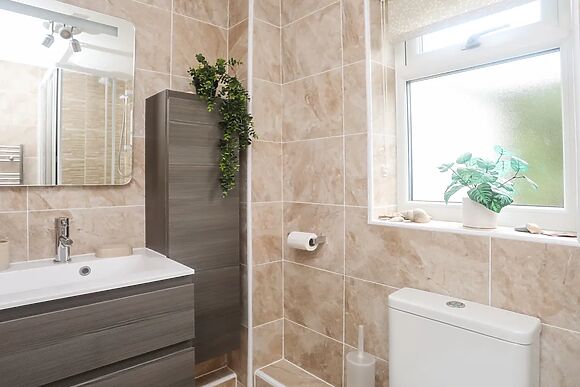 Bywyd Da (232 Cae Du)