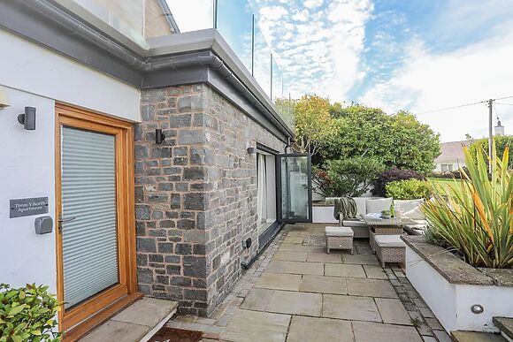 Trem Y Borth Apartment