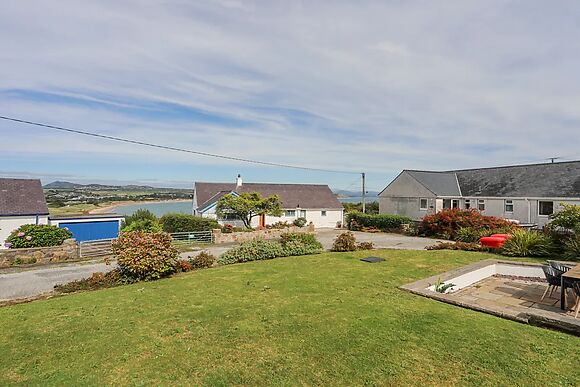 Trem Y Borth Apartment