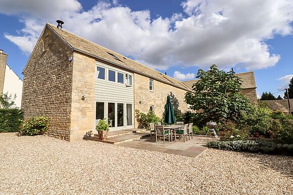 Stow Cottage Barn
