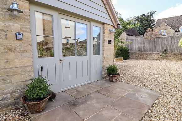 Stow Cottage Barn