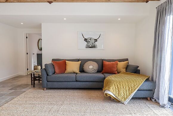 1 Caddaford Barns