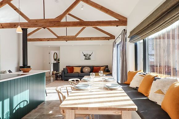 1 Caddaford Barns