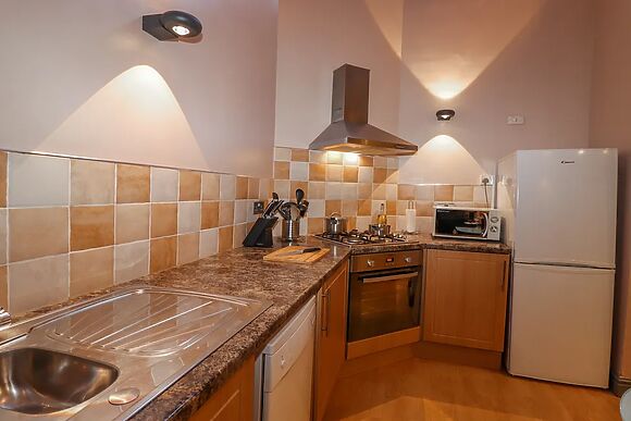 2 The Old Coach House