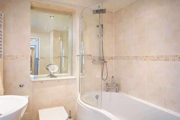 Honeysuckle Cottage (middle Tysoe)