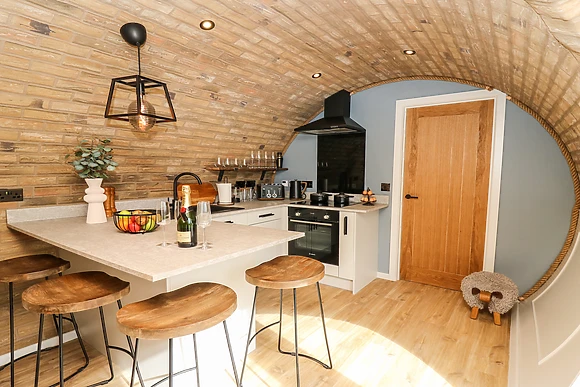 Derwen at Tan Y Wawr