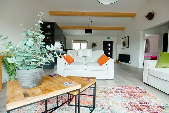 Ingleborough Lodge