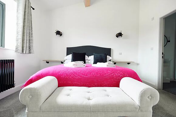 Ingleborough Lodge