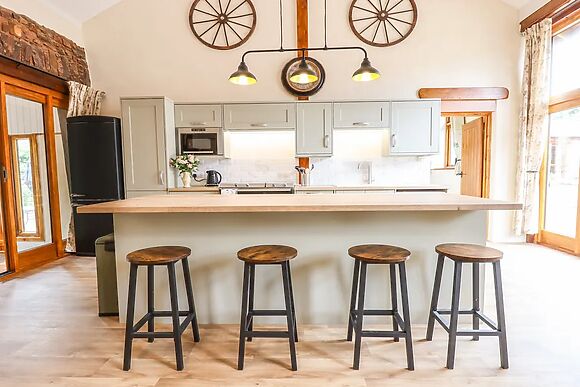 Quoit X Barn