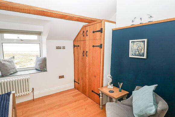 1 Salt Cottage