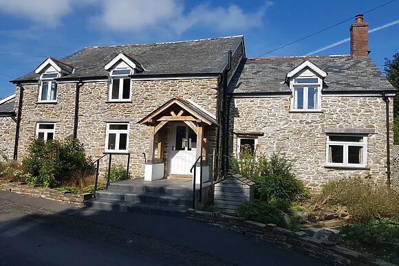 Middle Dean Farmhouse