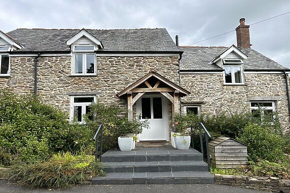 Middle Dean Farmhouse